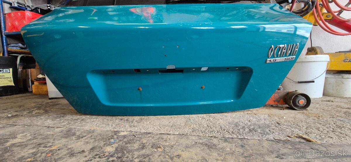 Predam na škodu octavia 1 viac dielov - - 4