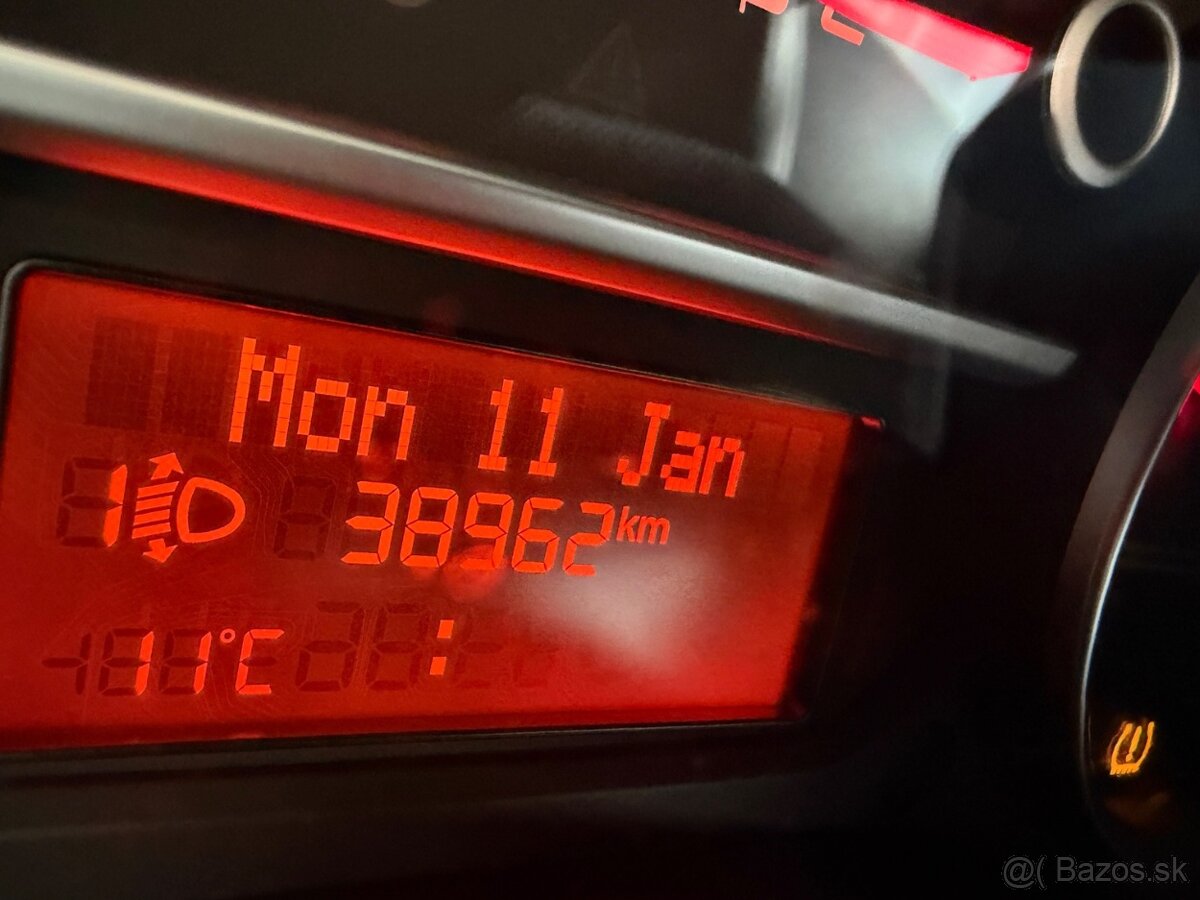 FIAT DOBLO 1,4 2019 VIN 867 - 4