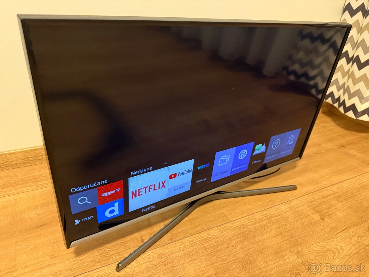 32” Samsung TV UE32J5572SU - 4