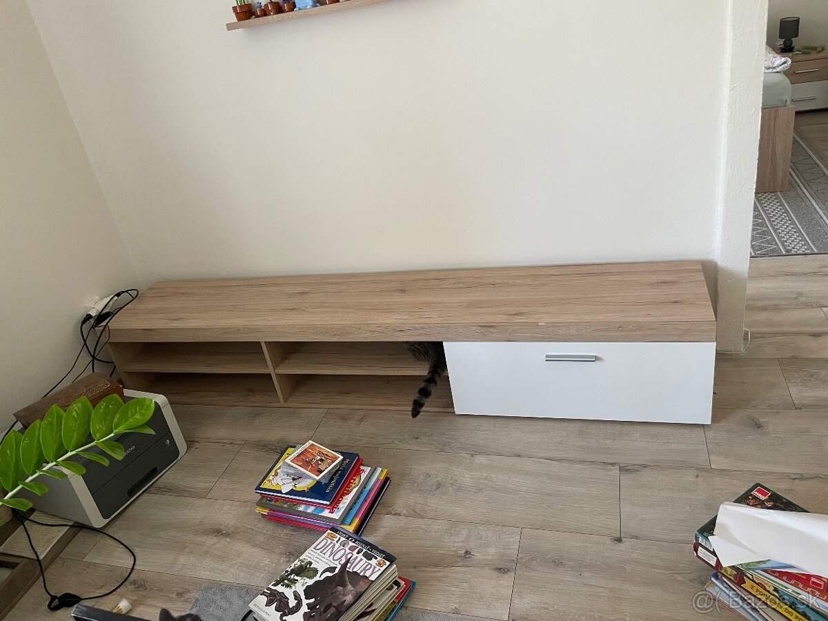 Komoda pod telku - 4