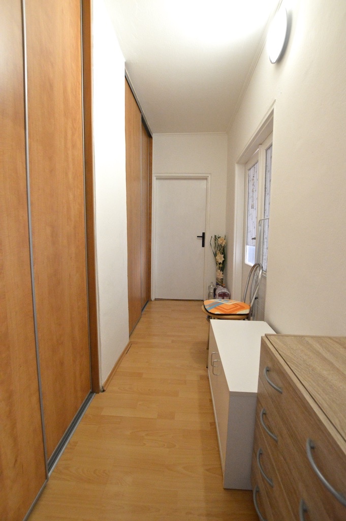 NA PRENÁJOM 2 IZBOVÝ BYT S 2X BALKÓNMI BLÍZKO CENTRA NZ - 4