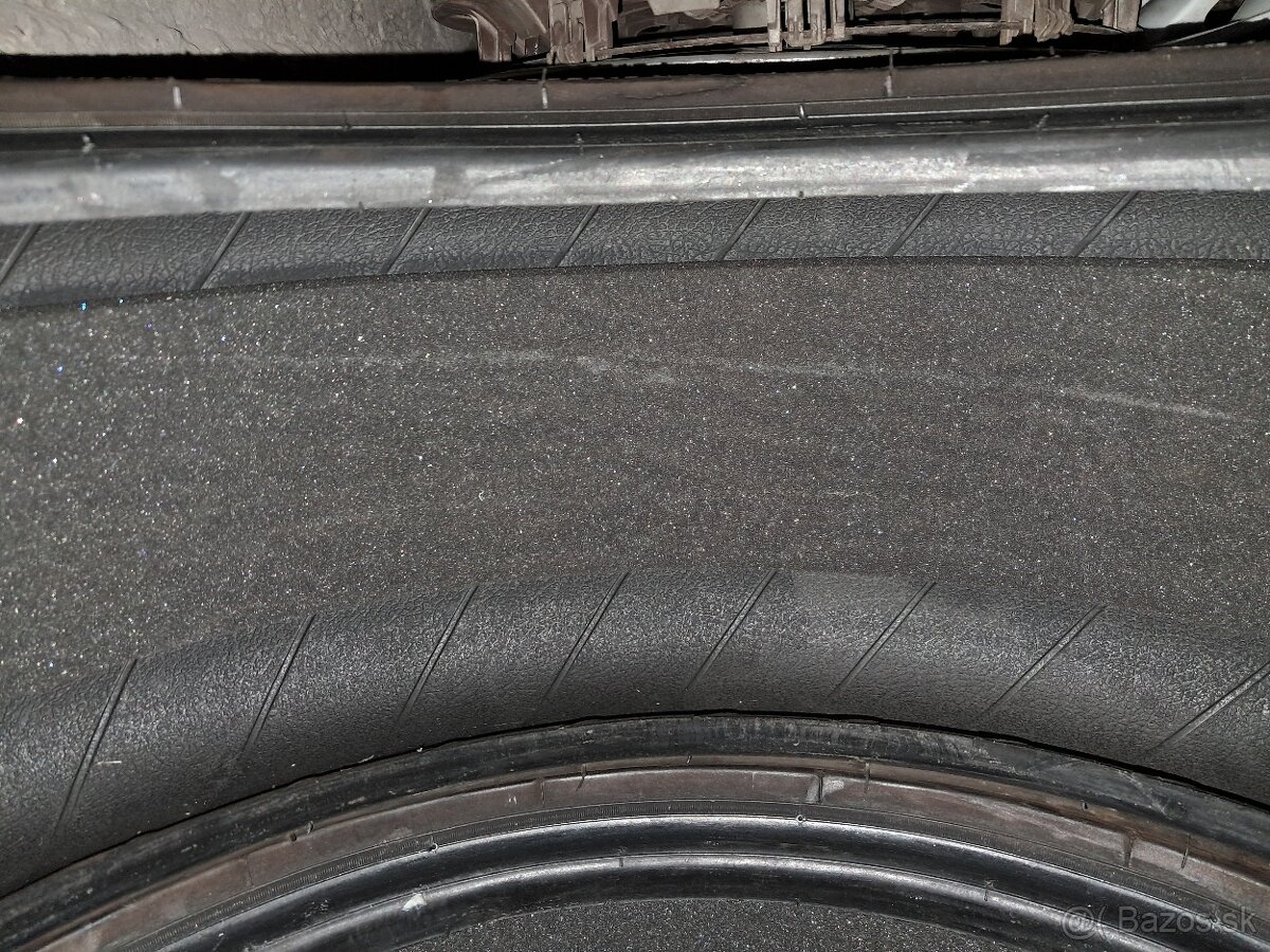 Pneumatiky 235/45/18 Michelin pilot sport 4 - 4