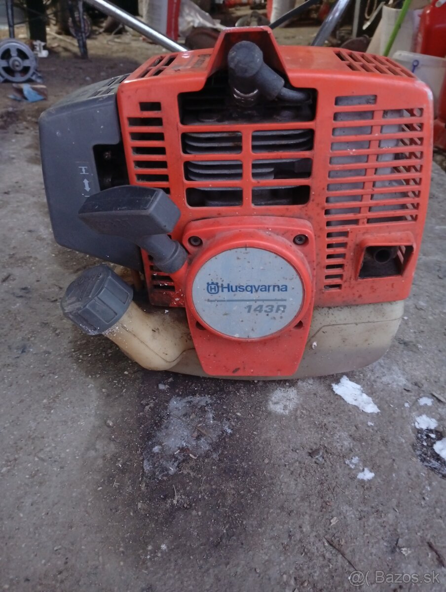 Predám krovinorez Husqvarna 143R - 4