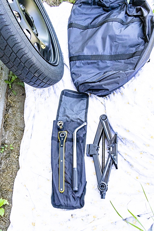 BMW dojazdová pneumatika - 4