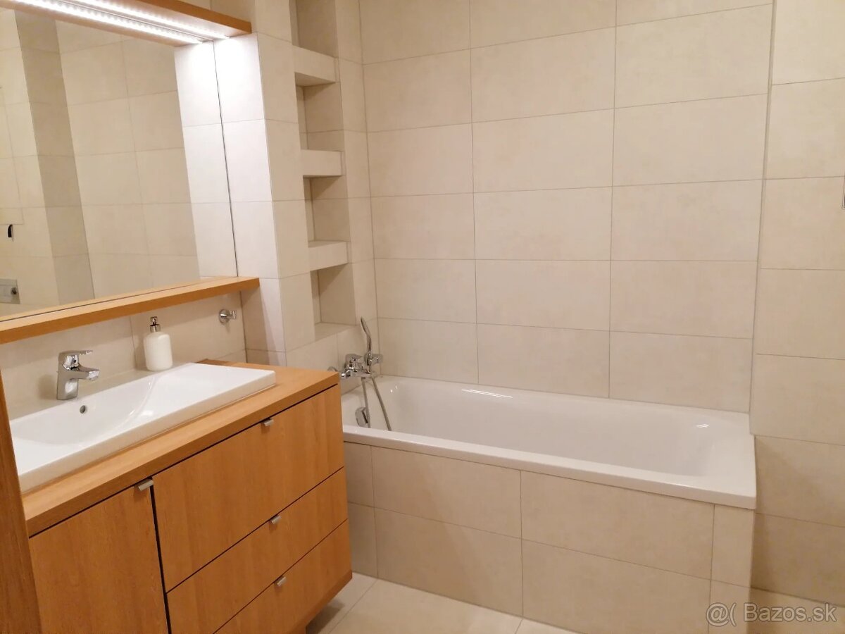 Realitný kancelária REALADR s.r.o. - 4