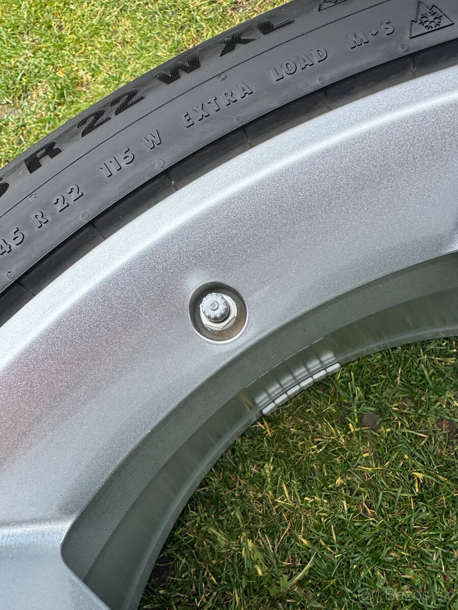 NOVA ZIMNA SADA LAND ROVER DEFENDER R22 275/45/22.