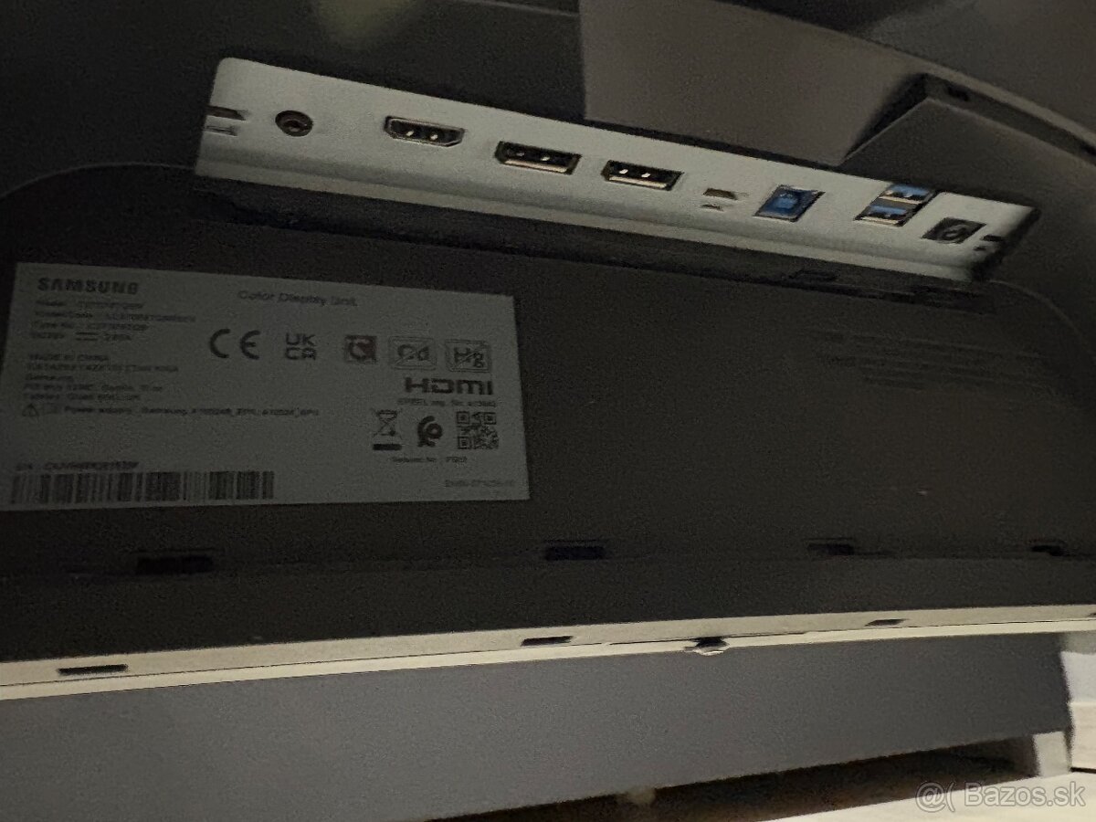 Samsung Odyssey G7 (27) - 4