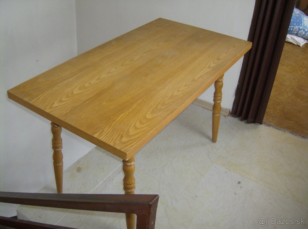Drevený nábytok na chalupu alebo chatu - 4