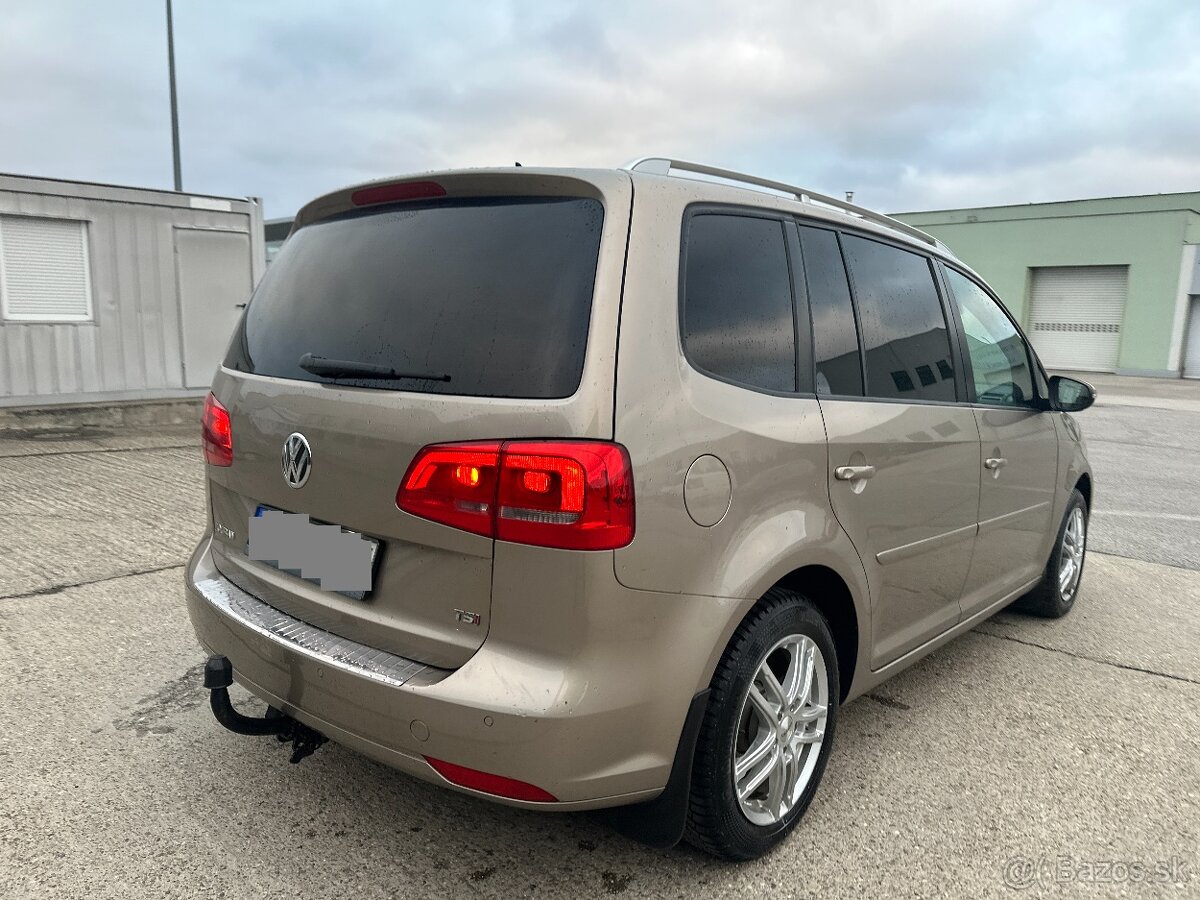 Volkswagen Touran 1.4 TSI Highline 7 miest + Ťažné - 4