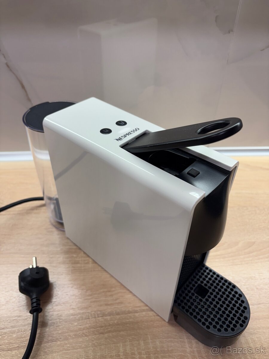 Kapsulový kávovar - Nespresso Essenza Mini - 4