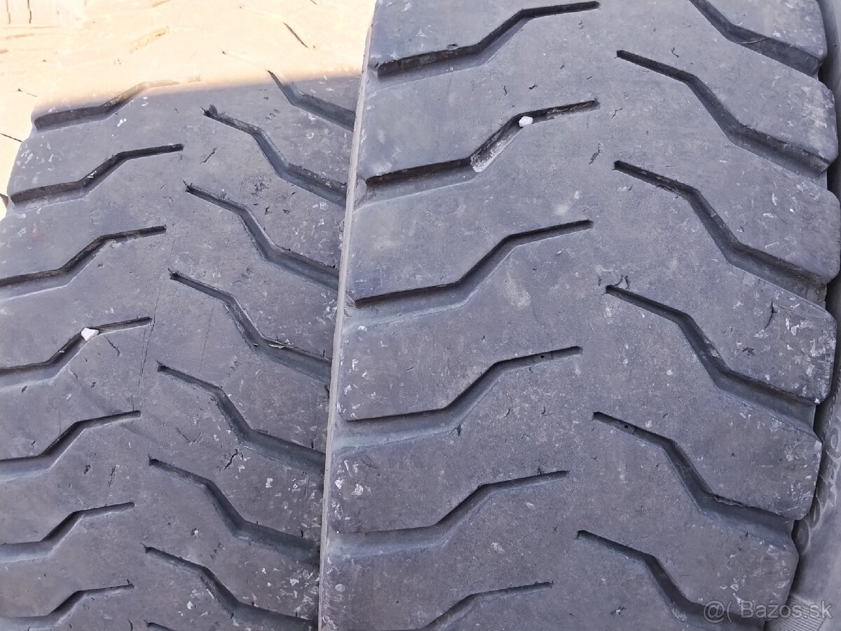 Predám pneu 315/80-22.5 - 4