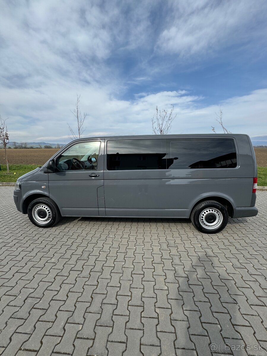Volkswagen Transporter T5 Kombi - 4