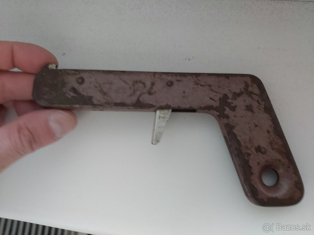 Stará kovová hračka Pištoľka - 4