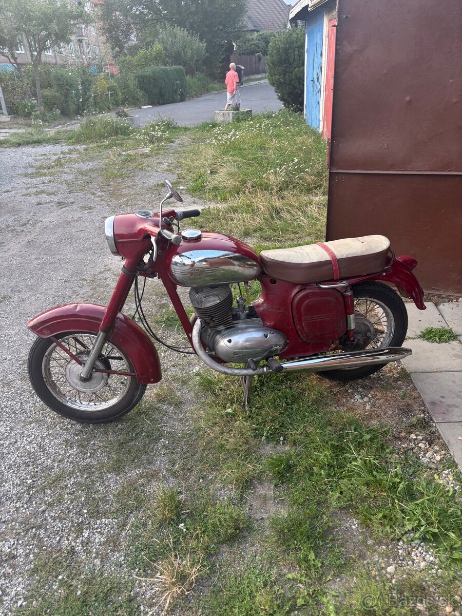 Jawa 250 559 - 4