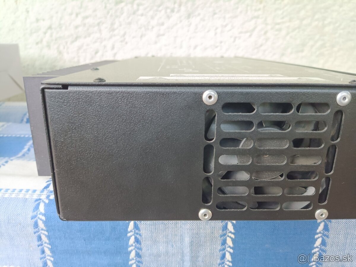 Výkonový case zosilnovače 2x600 + 2x300 W - 4
