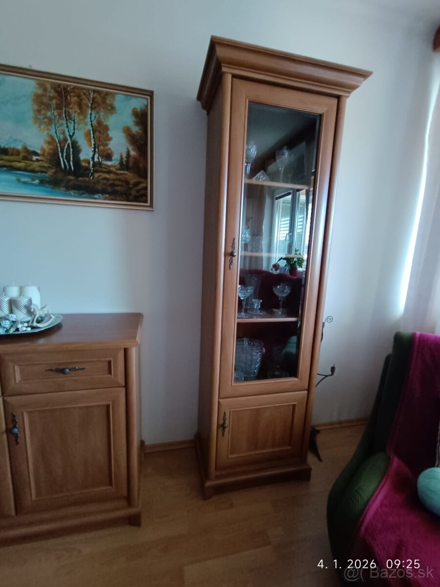 Obývacia zostava a stolík - 4