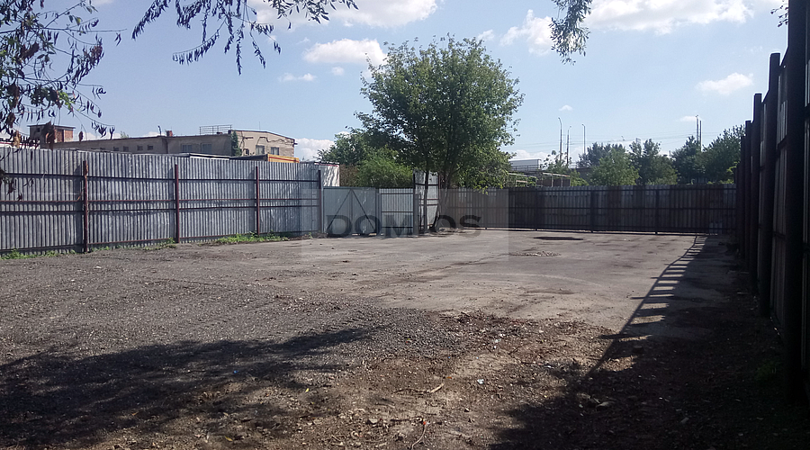 Skladovanie / parking - pozemok (704,71 m2, elektrina, KE-J) - 4