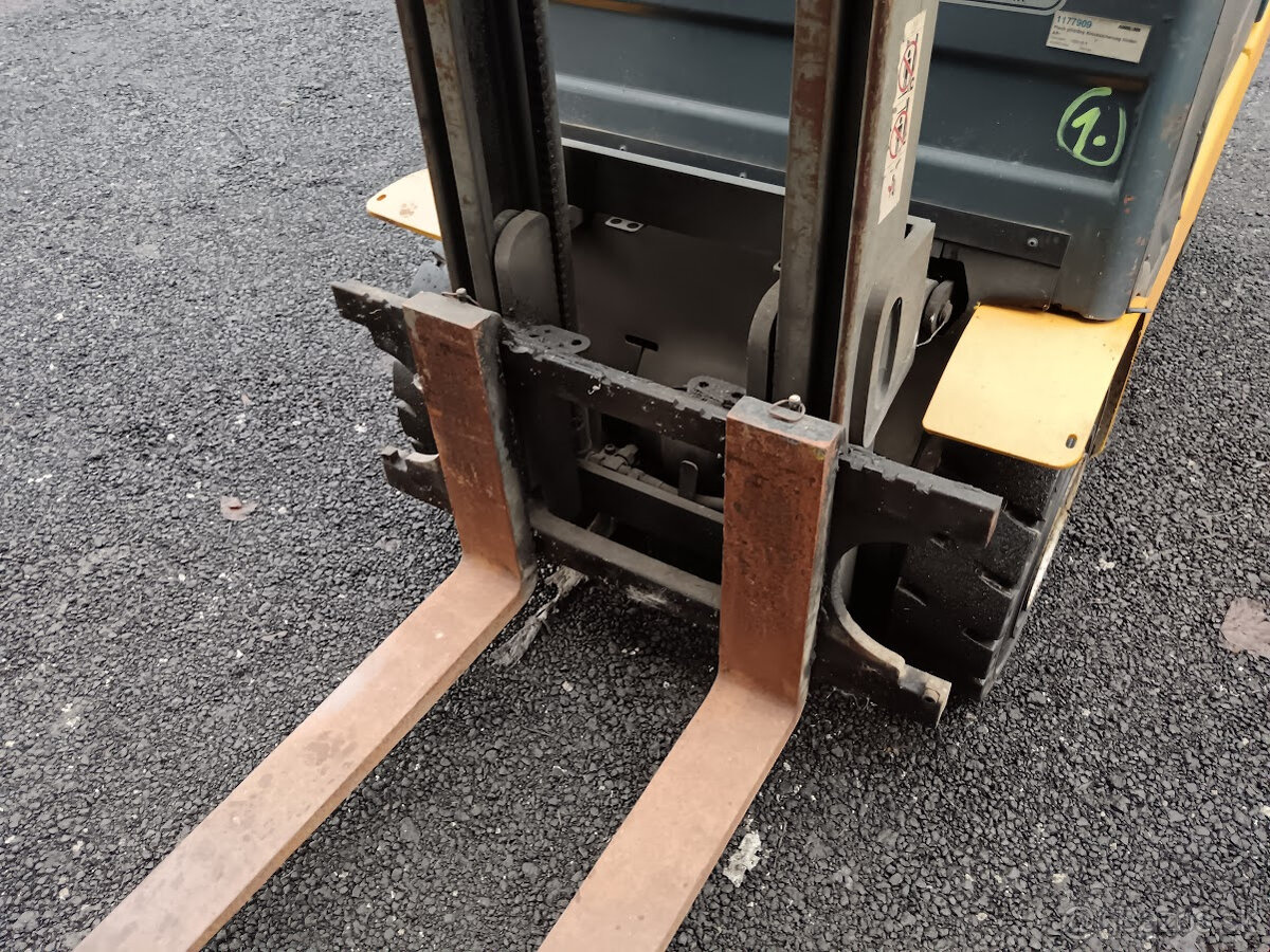 Jungheinrich DFG 320 diesel 450cm zdvih - - 4