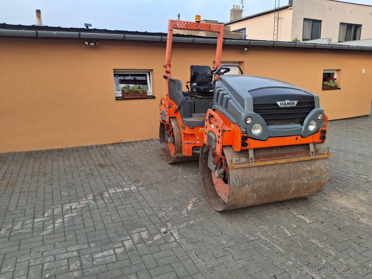 Válec Hamm HD 14VV Tandemový - 4