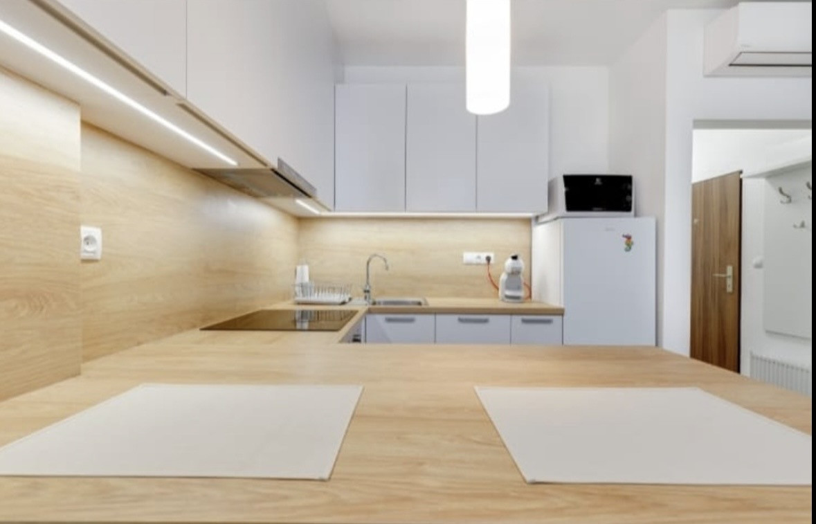 PREDAJ – 1-izbový byt s balkónom v centre Senca - 4