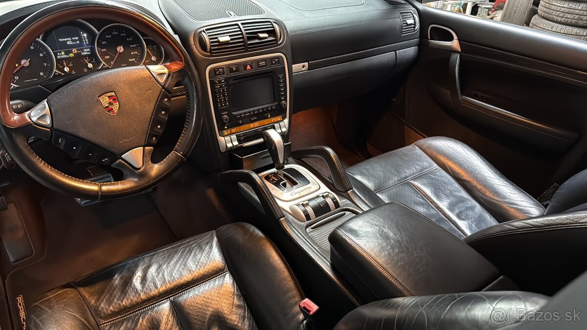 PORSCHE CAYENNE Turbo - 4