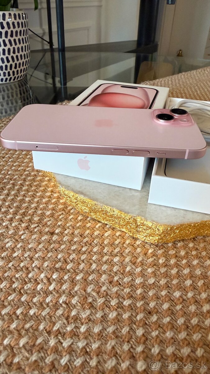 iPhone 15 256GB pink/ružový - 4