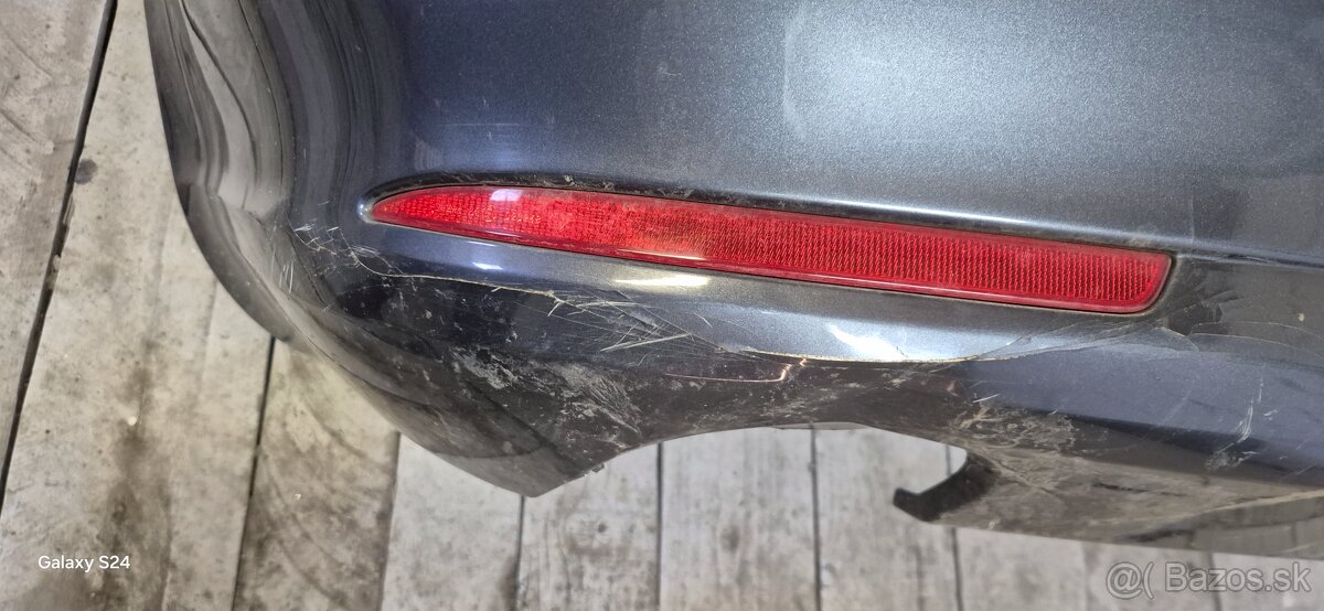 Predám zadný nárazník Octavia FL - 4