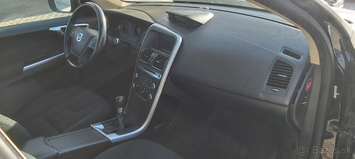 Predám Volvo XC 60 - 4