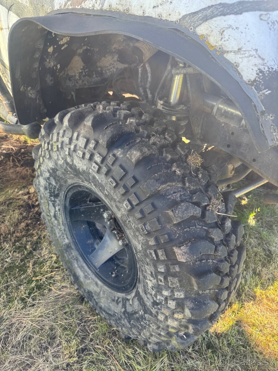 Silverstone 35x11.5 R15