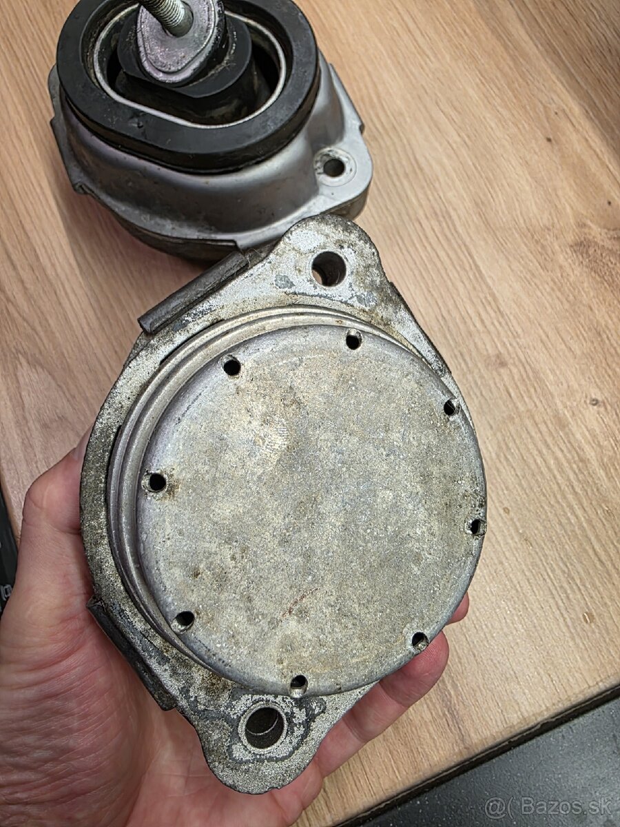 Silenblok motora BMW e53 3.0i - 4