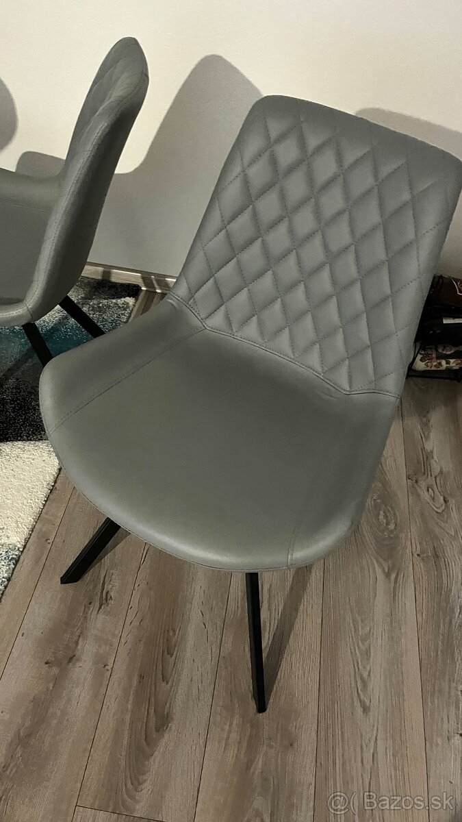 Jedalenske stolicky - 4