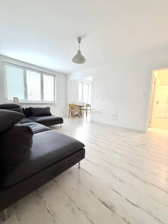 3-izb. byt, Sibírska ul., Nové mesto, balkón, lodžia, po rek - 4