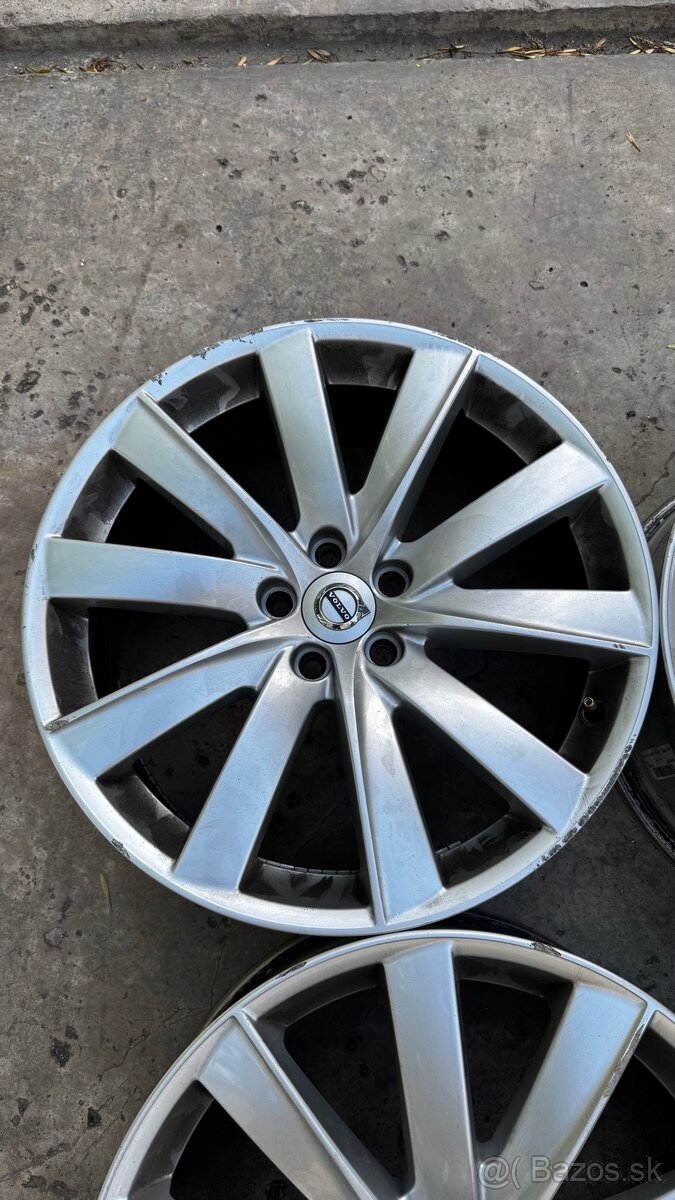 Originálne elektróny 19" Volvo - 4