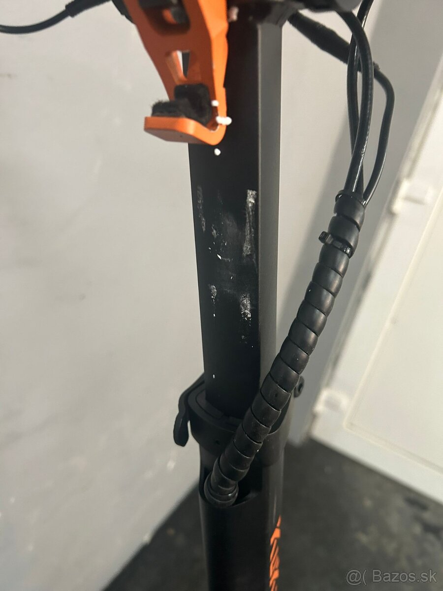 Kukirin elektrická kolobežka G2 master 2000W - vystavny kus - 4