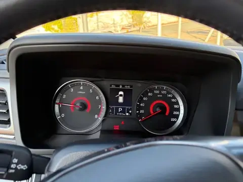 Kúpim SsangYong Tivoli oranžové alebo biele - 4