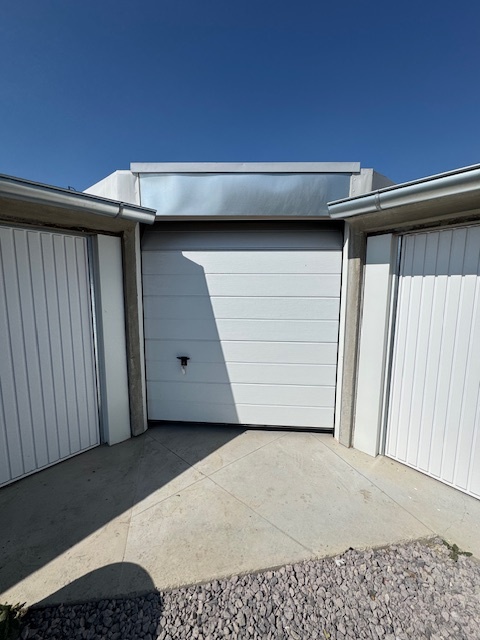 PRENÁJOM atypickej garáže SEREĎ - 4