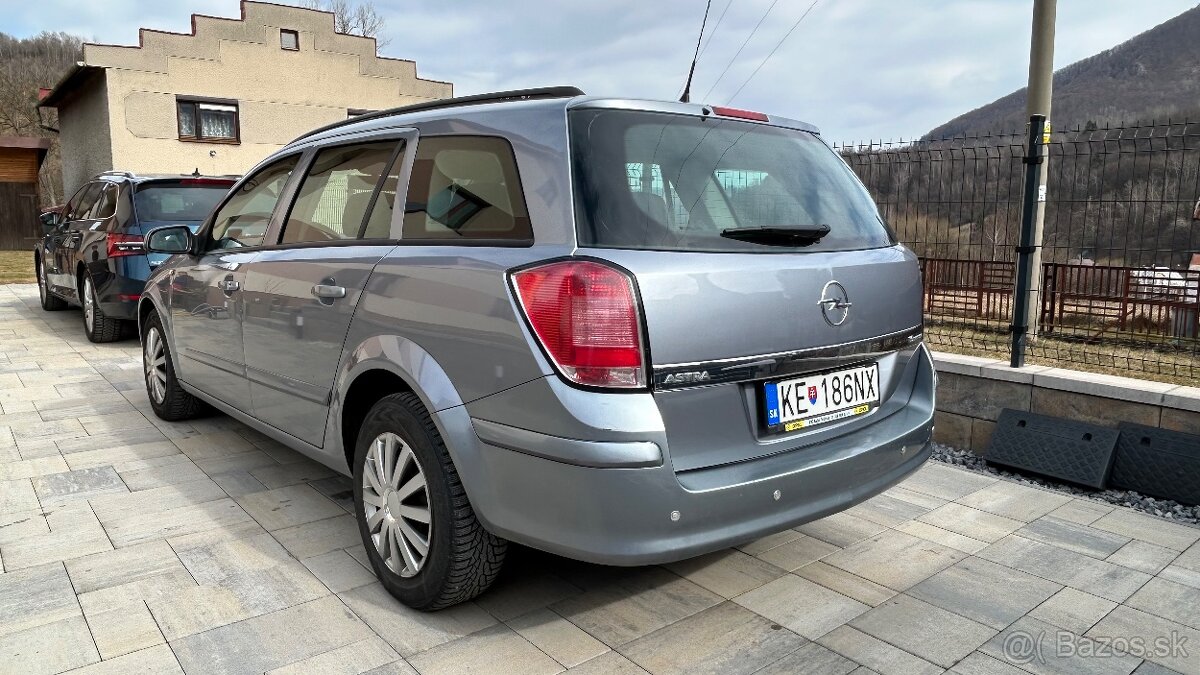 Opel Astra H Caravan 1.4 66kw - 4