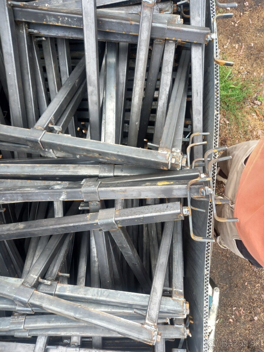 Šalovacie svorky, doka dosky, stropné debnenie - 4