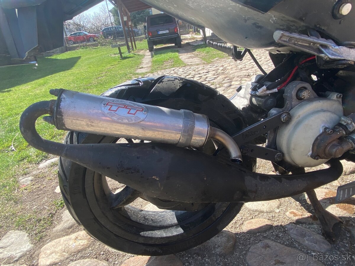 Aprilia area 51 - 4