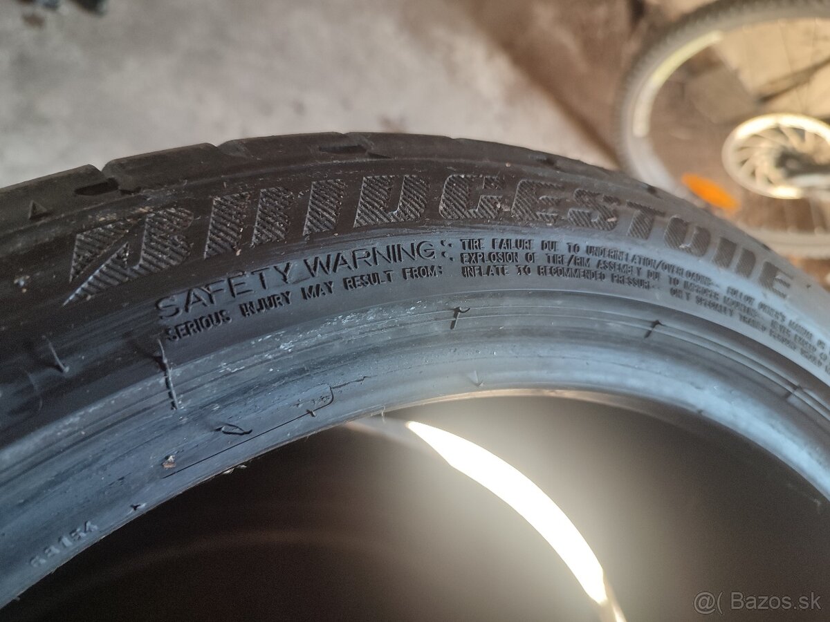 245/35 R18 Brigestone - 4