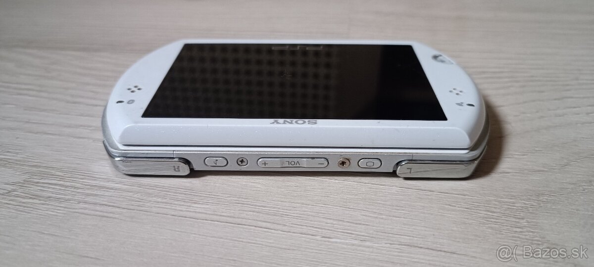Vymenim sony psp go - 4