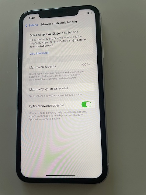 Krásny Iphone XR bielej farby 128GB batéria 100 percent - 4