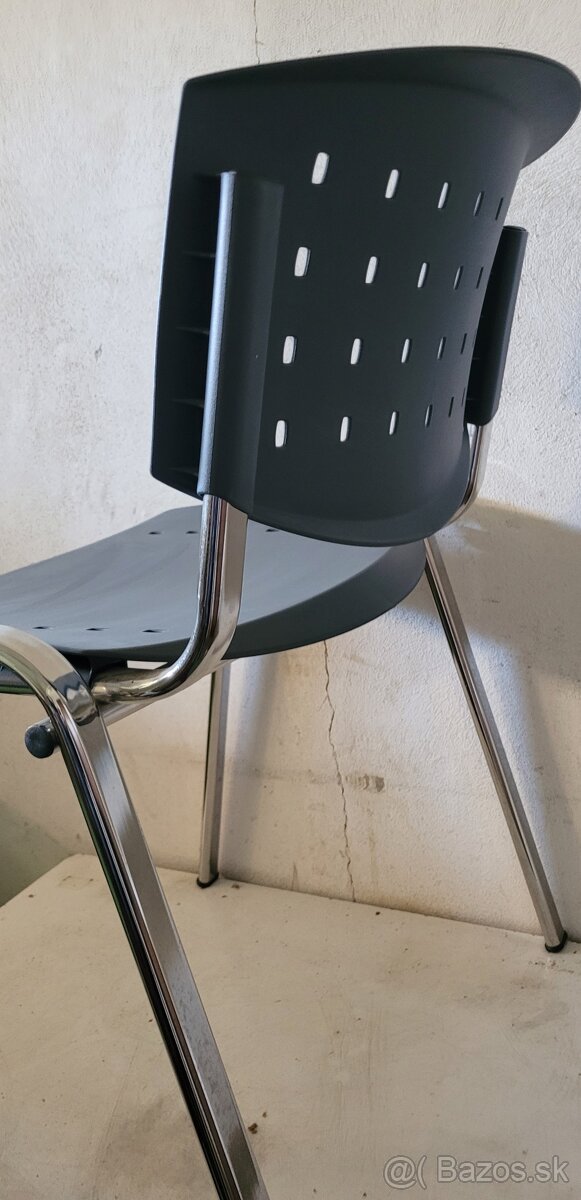 Predám plastovú stolička - 4