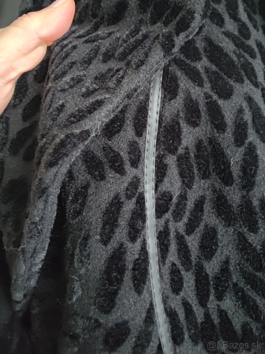 Elegantný dámsky vlnený kabát veľ. 44-46 - 4