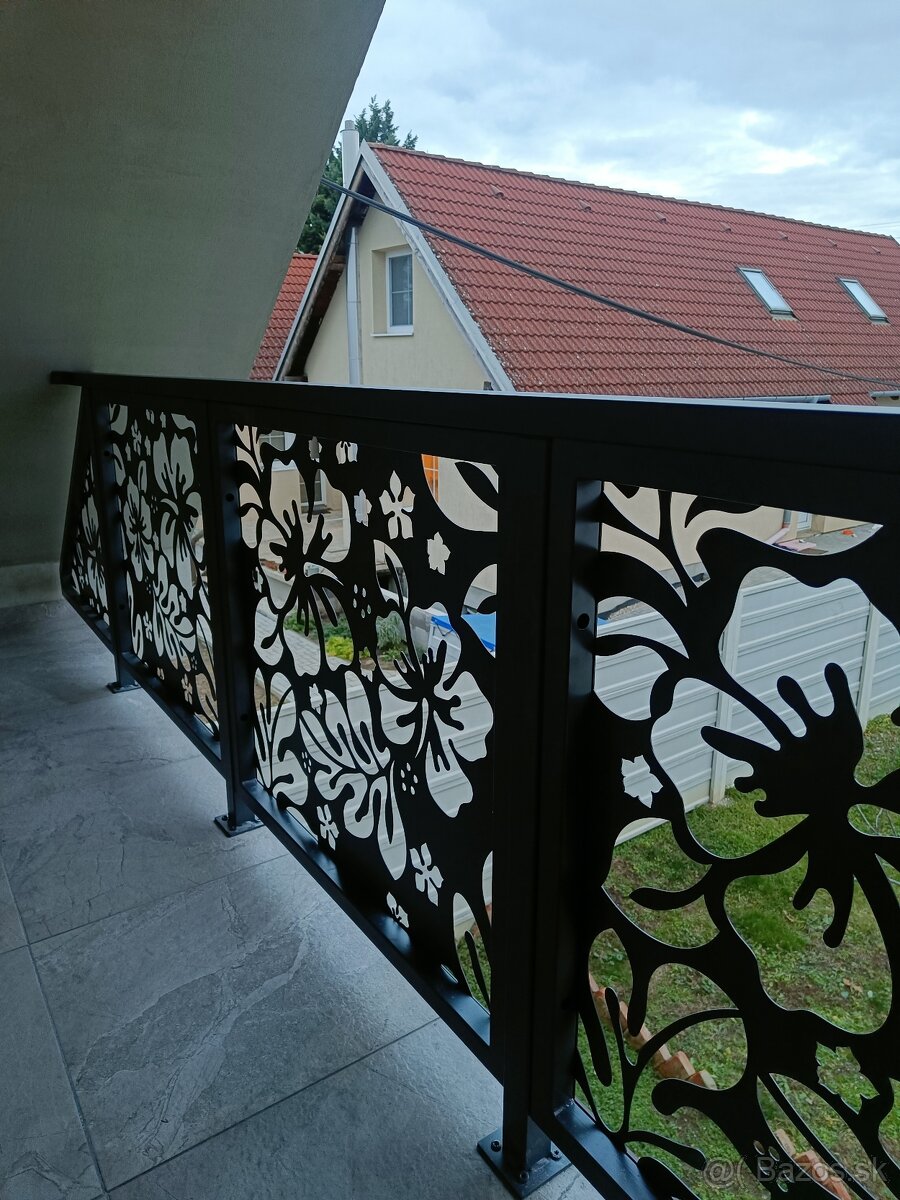 Brány,kovovýroba,zábradlia, prístrešky - 4