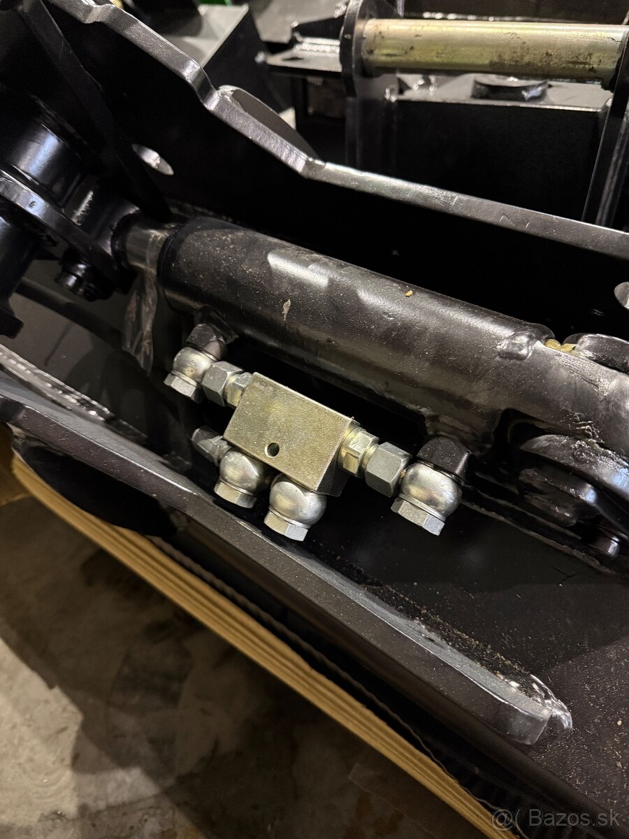 Hydraulická svahovacia lopata 1000mm - 4