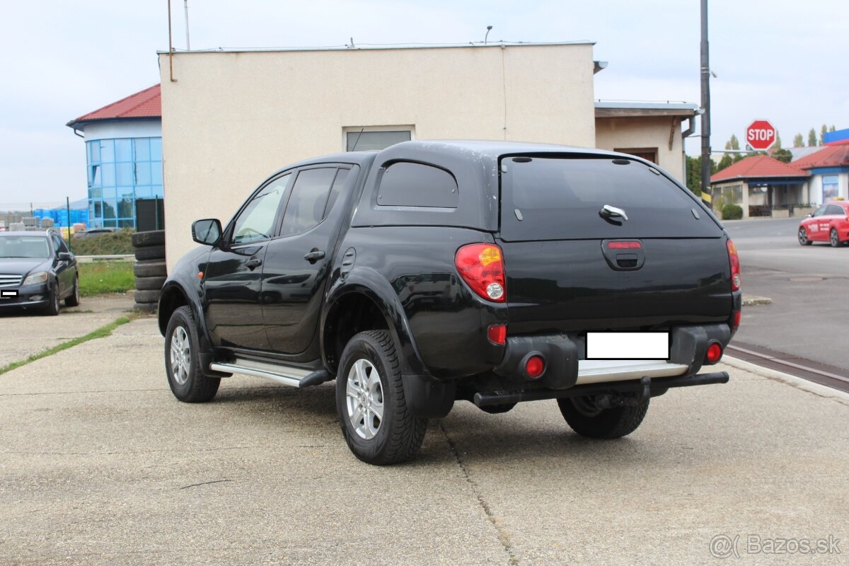 Mitsubishi L200 2.5 DI-D Double Cab Intense - 4