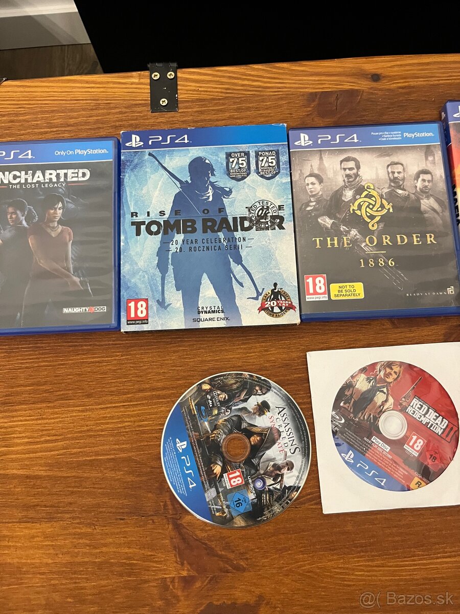 Playstation 4 + 3 ovladace + hry + sluchadla zdarma - 4