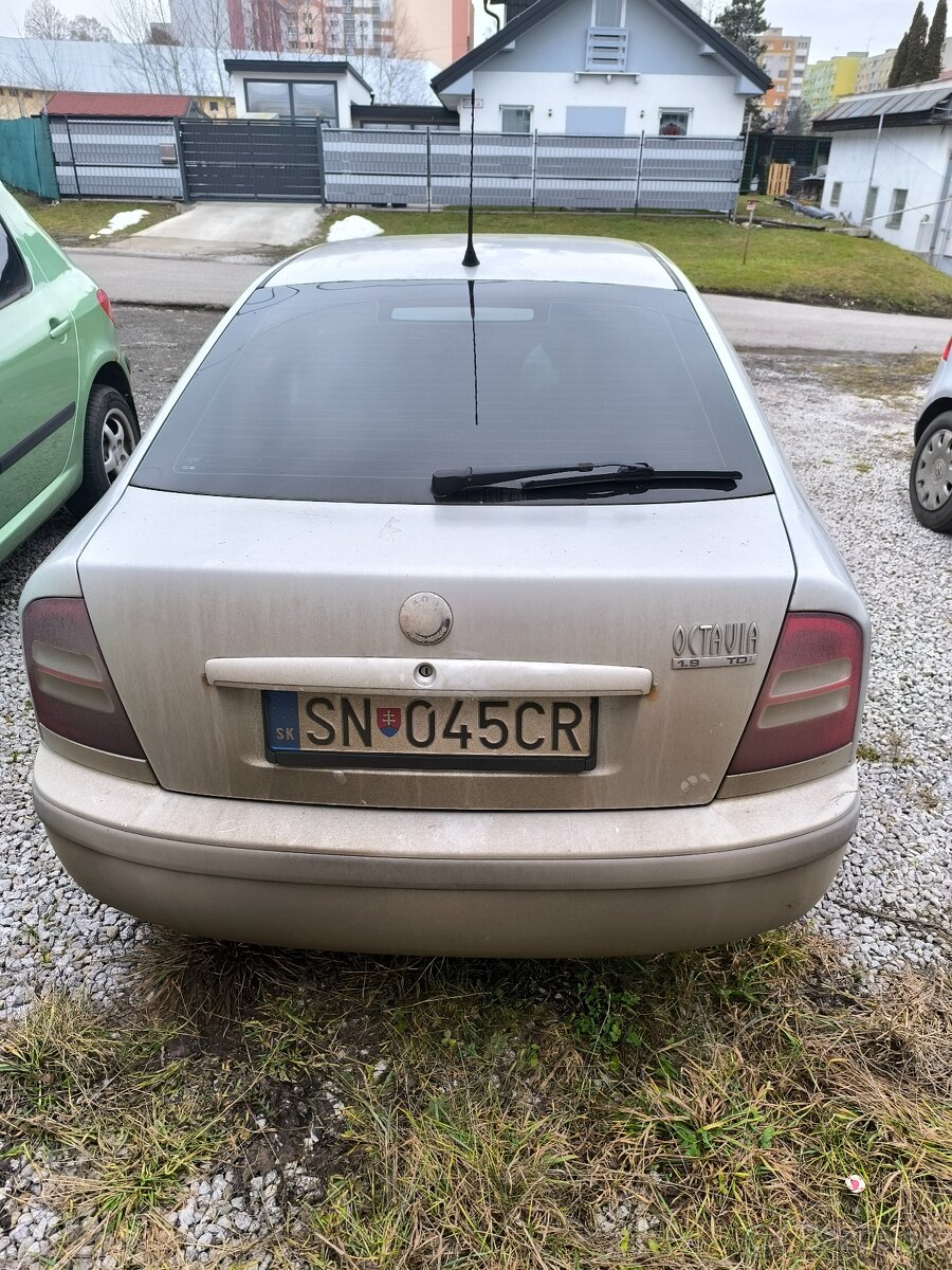 Škoda Octavia 1.9 TDI Elegance(2003) - havarované - 4