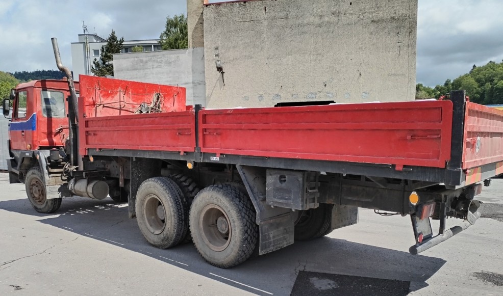 Tatra T815 - valník - 4